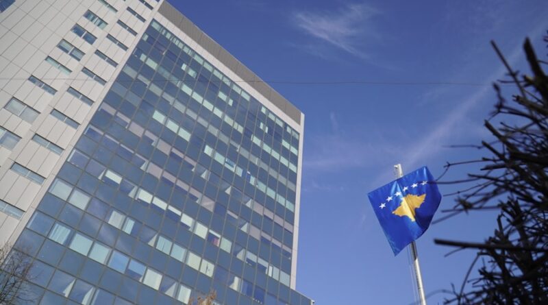 Qeveria e Kosovës merr vendimin për pajisjen e serbëve të Kosovës me patentë shoferi RKS