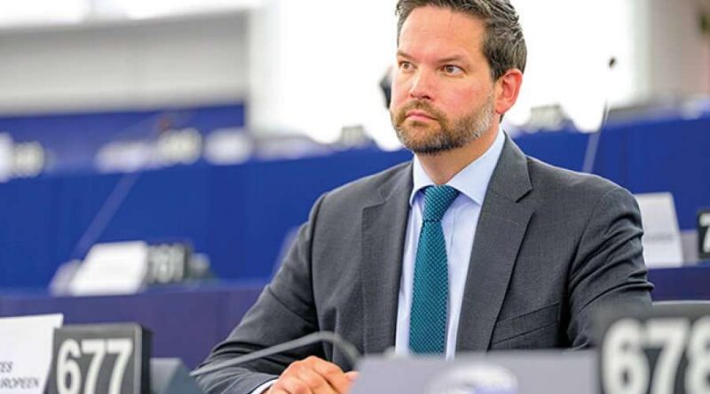 ​Eurodeputeti austriak: BE-ja të caktojë njerëz të denjë dhe të paanshëm në procesin e dialogut Kosovë-Serbi