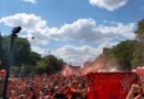 (VIDEO) Mijëra tifozë të Liverpoolit dëfrehen në Paris me këngën e Dua Lipës
