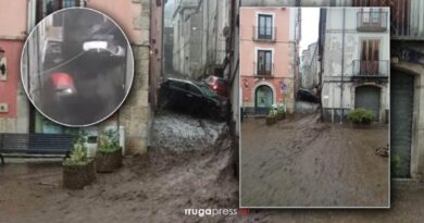 (Video) Mot “i tërbuar” në Itali, rrugët bëhen lumenj, uji merr përpara makinat