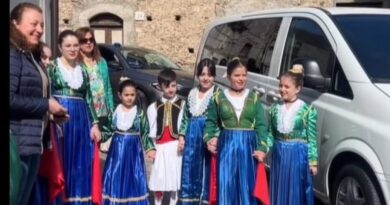 Gërvalla pritet në një mënyrë të veçantë në Kalabri, fëmijët këndojnë në gjuhën shqipe