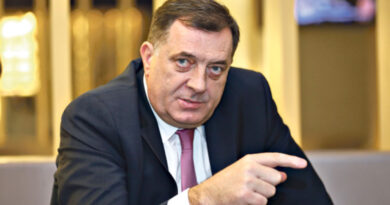 Dodik kërcënon Bosnjën: Nëse votohet rezoluta për gjenocidin serb, do shkëputemi