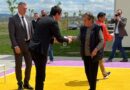 Kryeministri Kurti në Graçanicë ua dorëzon çelësat e banesave 56 familjeve të komunitetit joshumicë