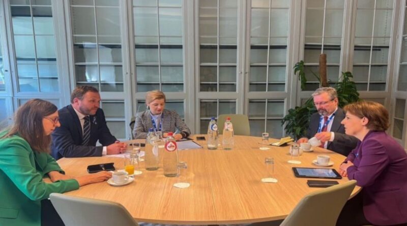 Gërvalla takoi ministrin e Jashtëm estonez, kërkon mbështetje për integrim