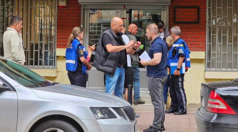 Policia hyn sërish në Bankën Postare Kursimore në veri