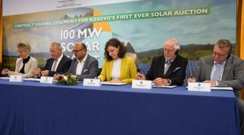Nënshkruhet kontrata e parkut solar prej 100 MW, mbi 70-milionë euro investime në energji