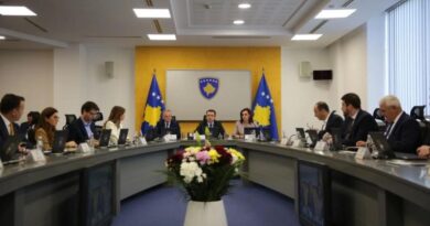 Qeveria e Kosovës ka marrë vendim që ta shpërbëjë Ndërmarrjen e Re Energjetike të Kosovës, prej vitesh kjo ndërmarrje ishte pa funksion