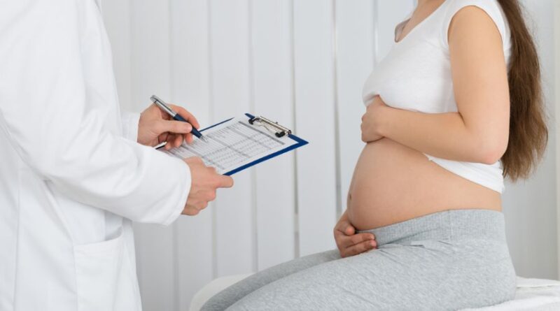 Për herë të parë tani gratë shtatëzanë në Kosovë mund të bëjnë analizën e amniocintezes në QKUK