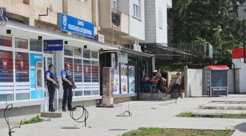 Policia e Kosovës mbyll gjashtë degë të Bankës Postare Kursimore në veri