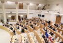 Gjeorgjia cakton seancën plenare për të zhbërë veton ndaj Ligjit për “agjentët e huaj”