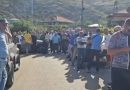 Elbasan/ Banorët në protestë për kanalin vaditës Polis Tufan