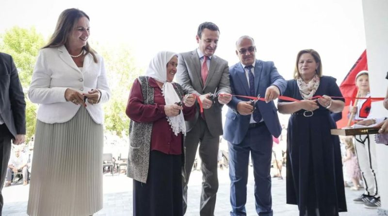 Përurohen shkollat e reja në Dumosh dhe Obranqë të Podujevës