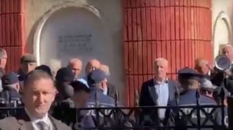 E paçi haram votën”, minatorët protestë para Kuvendit të Shqipërisë, kërkojnë miratimin e statusit