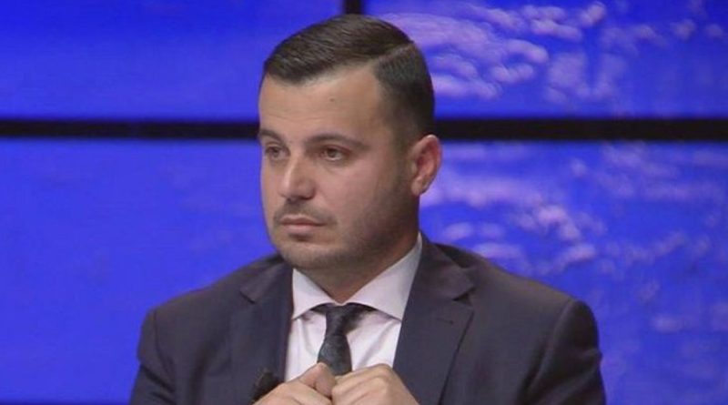 Tomorri: Kur sheh përmbledhjen e akuzave të SPAK-ut për Ilir Metën kupton se sa vend i bekuar ka qenë Shqipëria dhe sa pak korrupsion ka patur krahasuar më tani