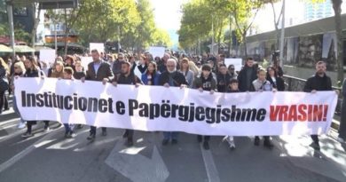 Vrasja e 14-vjeçarit në Tiranë/ Nuk ndalen protestat, lajmërohet marshimi i radhës