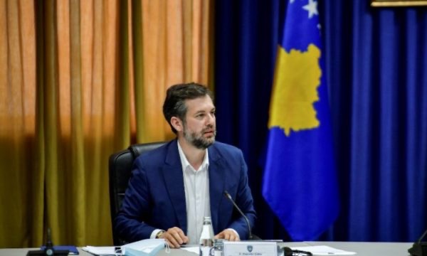 Ministri Çeku: Mbrëmë u mbrojt shteti i Kosovës, racizmi nuk ka vend në sport