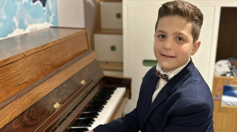 Pianisti i ri nga Kosova, Lir Hajrizi zë vendin e dytë në Salzburg International Music Competition