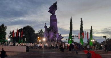 Flamuri bashkon shqiptarët, qytetarët e Kosovës rezervojnë në Shqipëri për festat e nëntorit