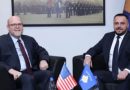 Maqedonci e nderon ambasadorin Hovenier, me medaljen për shërbim të shquar