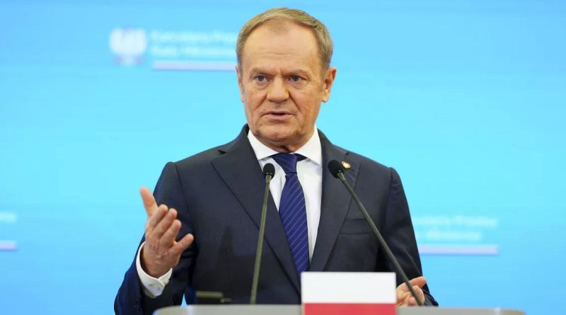 Tusk i bën thirrje BE-së të konfiskojë asetet ruse për të financuar Ukrainën