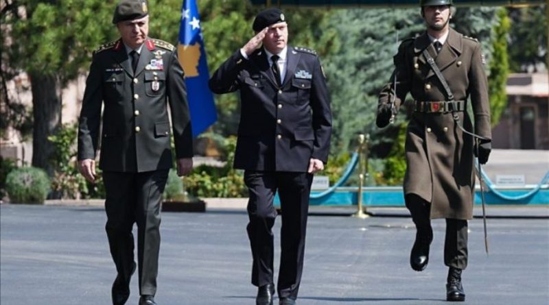 Shefi i Shtabit të Përgjithshëm të Turqisë priti në takim homologun e tij nga Kosova gjenerallejtënant Bashkim Jasharin