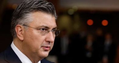 Serbia dëbon 3 shtetas kroatë nga vendi, reagon ashpër kryeministri Pllenkoviç: Duam sqarime!