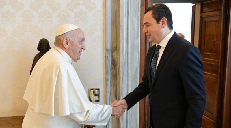 Ndarja nga jeta e Papa Françeskut, reagon Albin Kurti: Trashëgimia e tij do jetojë përgjithmonë