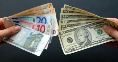 Lufta tregtare e Trumpit godet SHBA-në, dollari amerikan bie në nivelin më të ulët ndaj euros që nga viti 2022