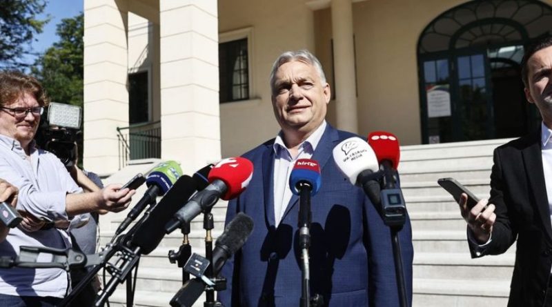Libri dixhital i Orbanit