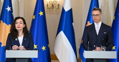 Osmani në Finlandë: Çdo marrëveshje paqeje mes Kievit dhe Moskës s’duhet të inkurajojë ambiciet imperialiste të Rusisë
