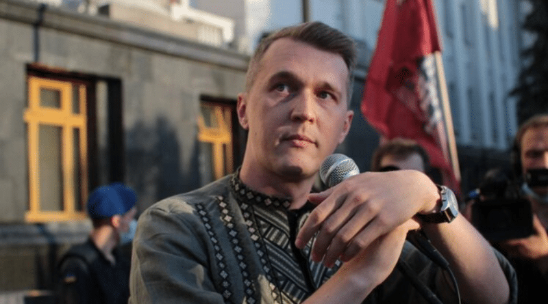 Veterani i luftës dhe politikani ukrainas kritika Zelenskit për Kosovën: “E neveritshme dhe turpëruese. Pështymë në fytyrën e një vendi mik”